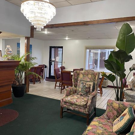 Hamilton Inn Jonesville I-77 Екстериор снимка